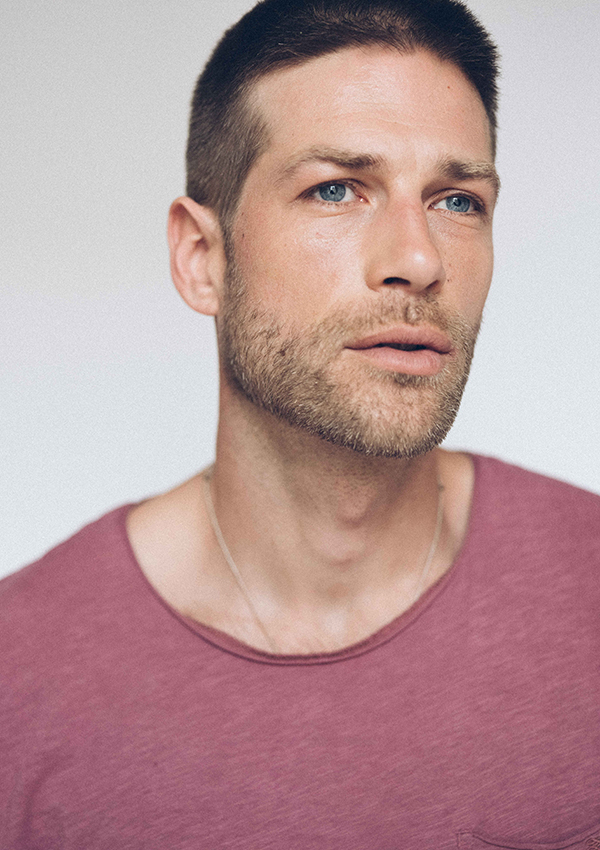 JULIAN  SCHALK