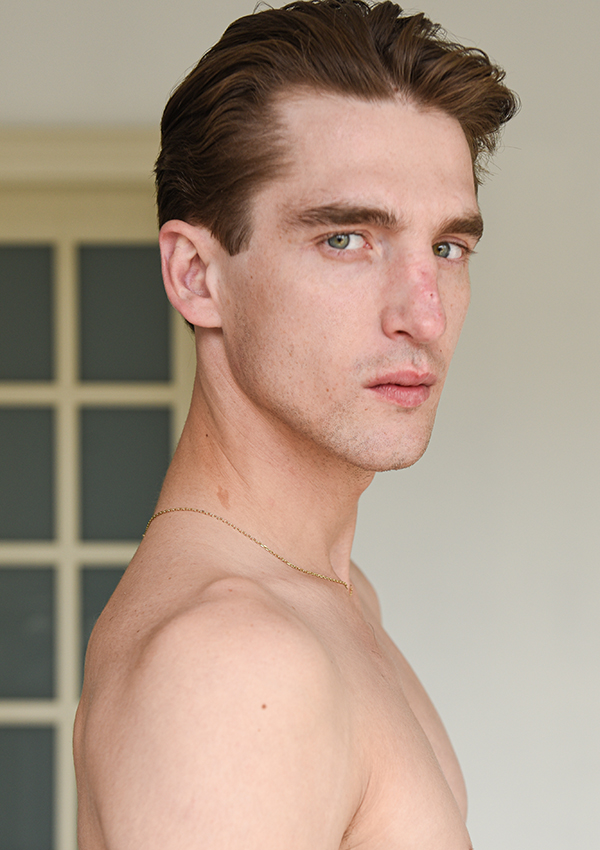 ANATOL MODZELEWSKI