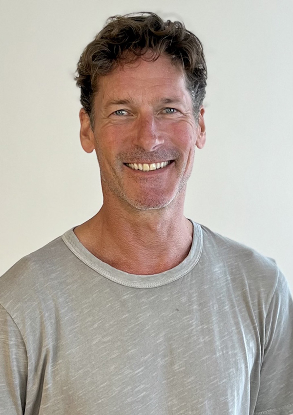 DOUGLAS PETRICH