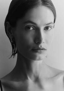 PAULINA KUBE